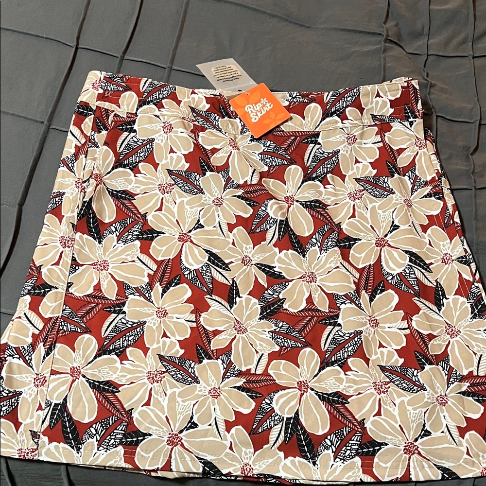 Rip Skirt  Hawaii Red and Cream Floral Mini Skirt with pockets
